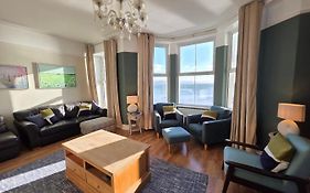 Glan Y Mor, Sleeps 20, 8 Bedrooms, 8 Bathrooms, Seafront, Criccieth